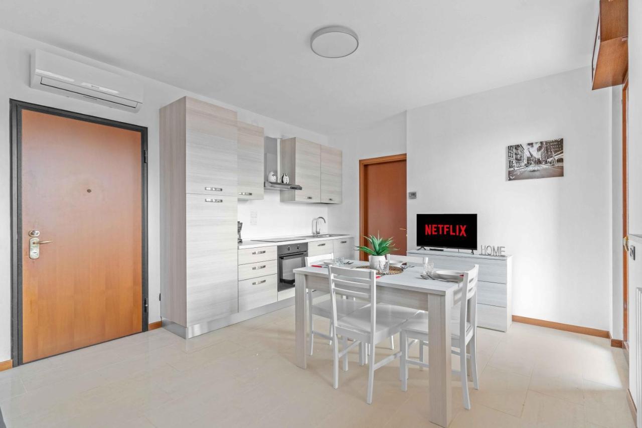 Ar 73 Loreto 2 Minutes From The Metro Milan Luaran gambar